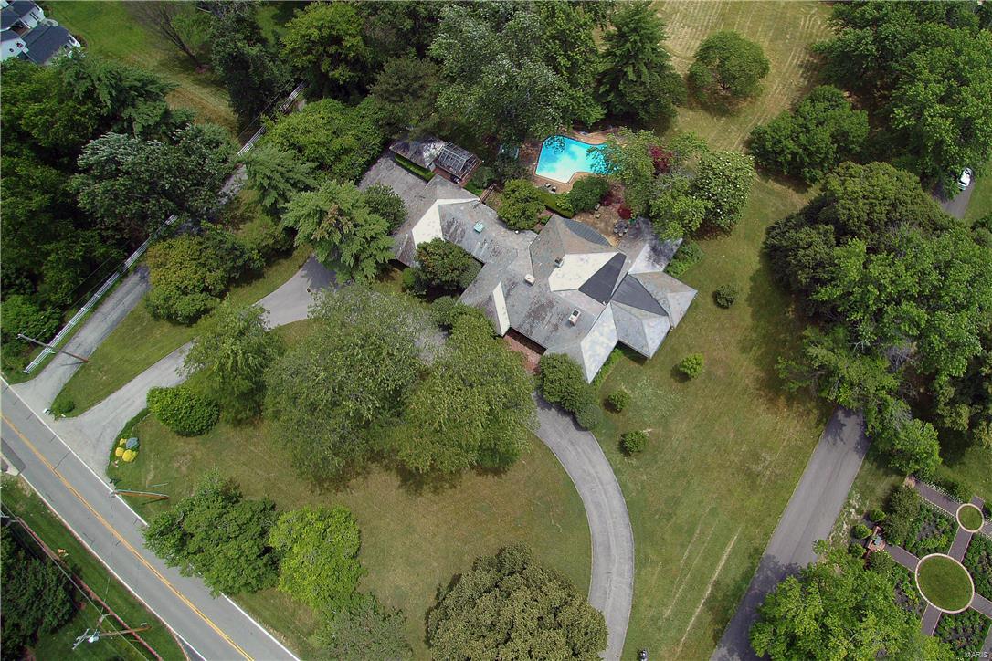 10046 Litzsinger Road St. Louis, MO 63124 - Photo 5 of 8 Gallery Image 5