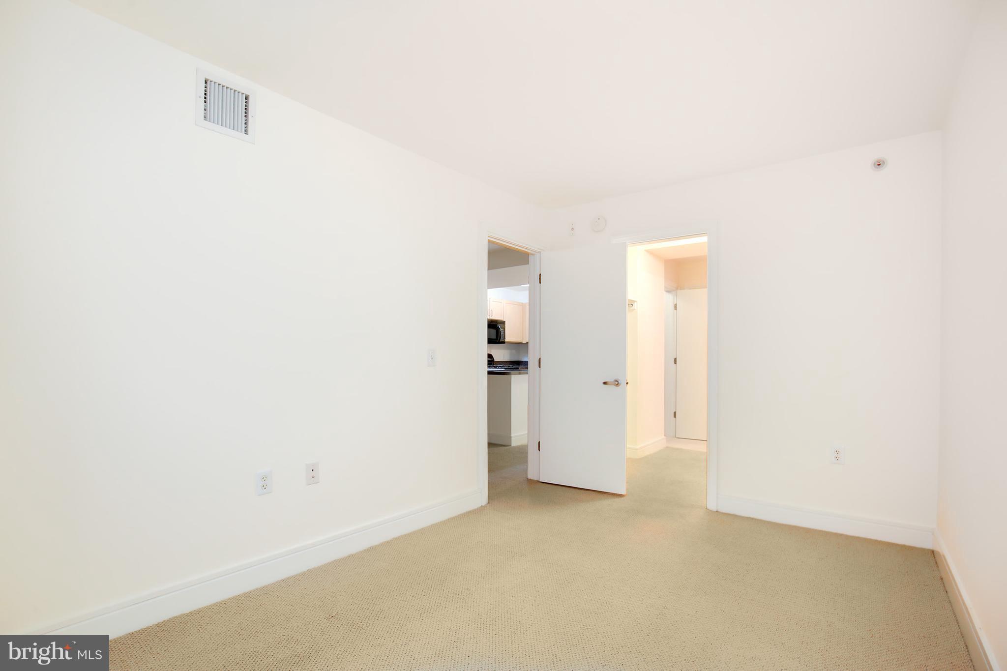 800 4th Street Southwest, Unit S113 Washington, DC 20024 - Photo 17 of 22