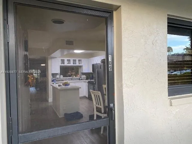 $295,000 | 7675 Northwest 79th Avenue, Unit 109, Tamarac, FL 33321