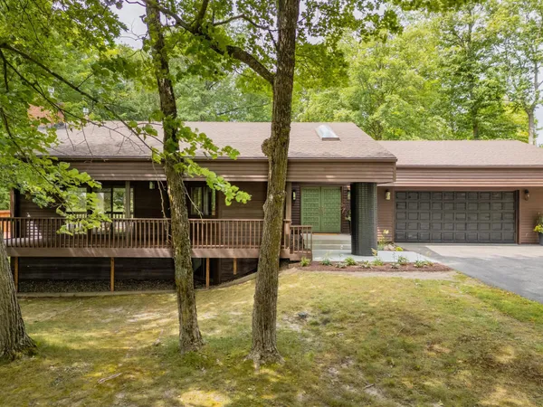 $799,000 | 3711 Golf Course Road, Cohasset, MN 55744