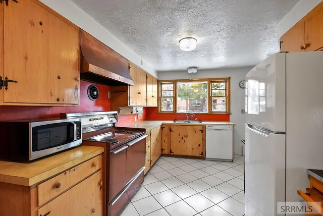 $360,000 | 181 South 16th Place, Pocatello, ID 83201