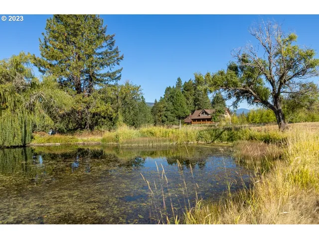 a view of a lake with outdoor space