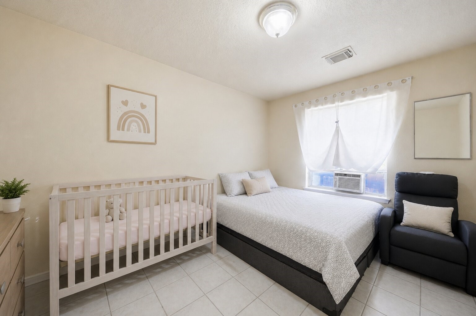 4606 Terrell Street Houston, TX 77093 - Photo 24 of 41 Virtually Staged
