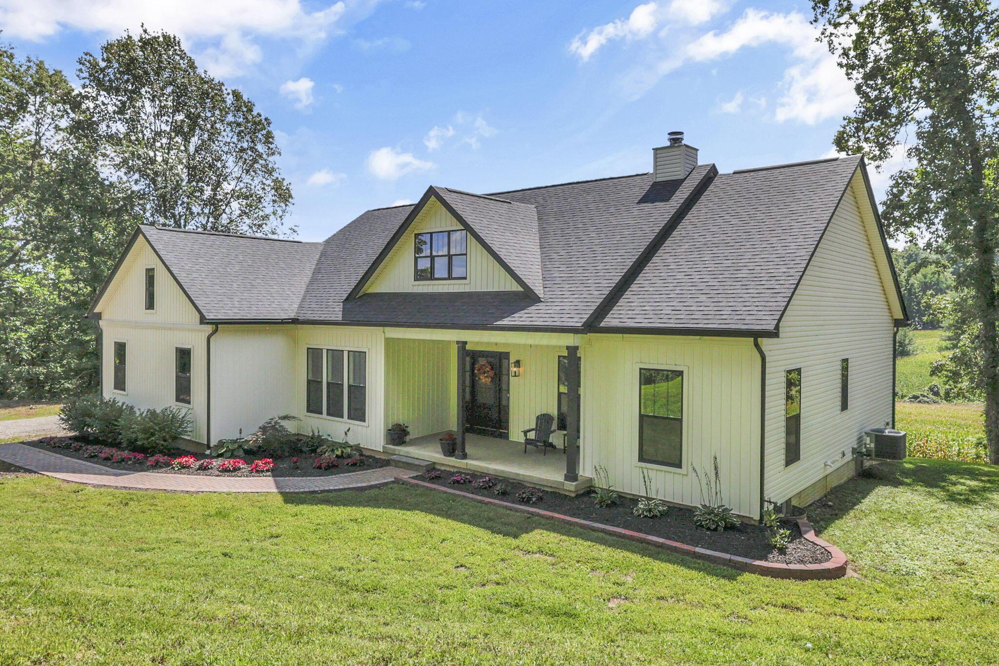 2373 Boving Road Southwest Lancaster, OH 43130 - Photo 3 of 60 3-web-or-mls-_S5A1368 - Copy