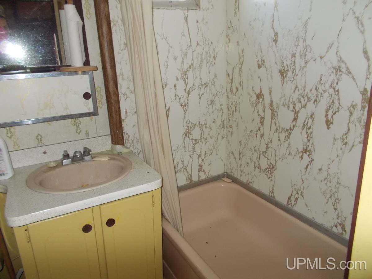 3662 Quarry Road Gulliver, MI 49840 - Photo 11 of 16 Gallery Image 11