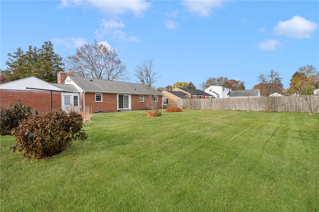 27 Priscilla Road Woonsocket, RI 02895 - Photo 26 of 33