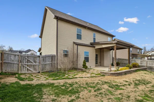 $2,400 | 275 Crusaw Drive, Clarksville, TN 37043