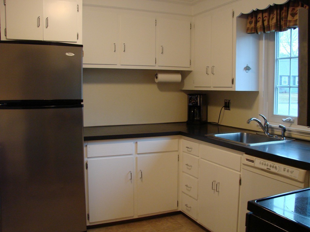 12 Timothy Road Peabody, MA 01960 - Photo 7 of 29 Gallery Image 7