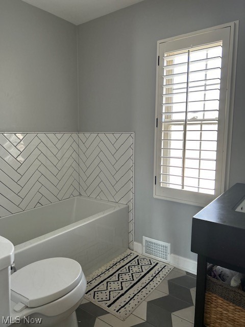 2531 Laurelhurst Road Cleveland, OH 44118 - Photo 9 of 14 Gallery Image 9
