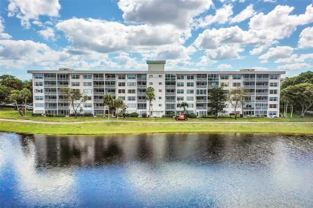 $259,999 | 2801 North Palm Aire Drive, Unit 201, Pompano Beach, FL 33069