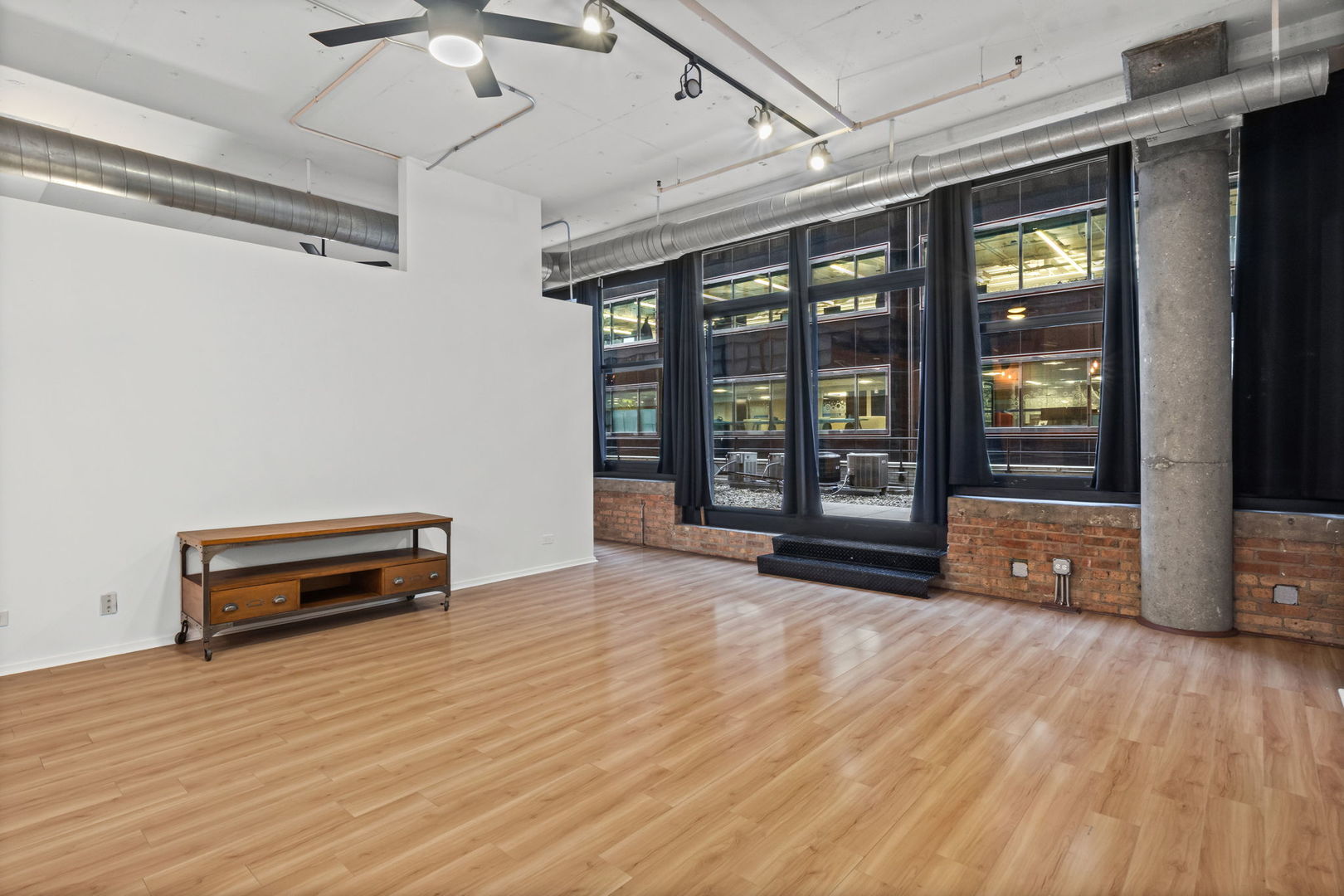 130 South Canal Street, Unit 212 Chicago, IL 60606 - Photo 19 of 34