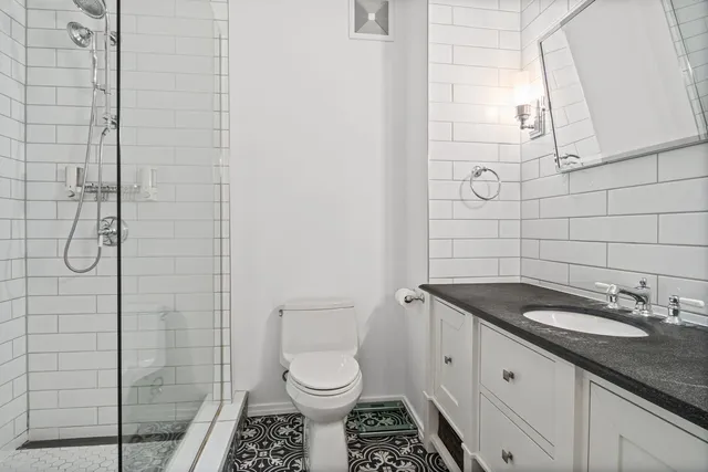 $2,750 | 130 South Canal Street, Unit 212, Chicago, IL 60606