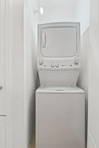 $2,750 | 130 South Canal Street, Unit 212, Chicago, IL 60606