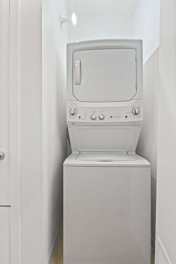 130 South Canal Street, Unit 212 Chicago, IL 60606 - Photo 23 of 34