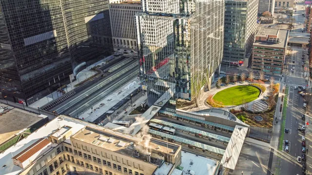 $2,750 | 130 South Canal Street, Unit 212, Chicago, IL 60606