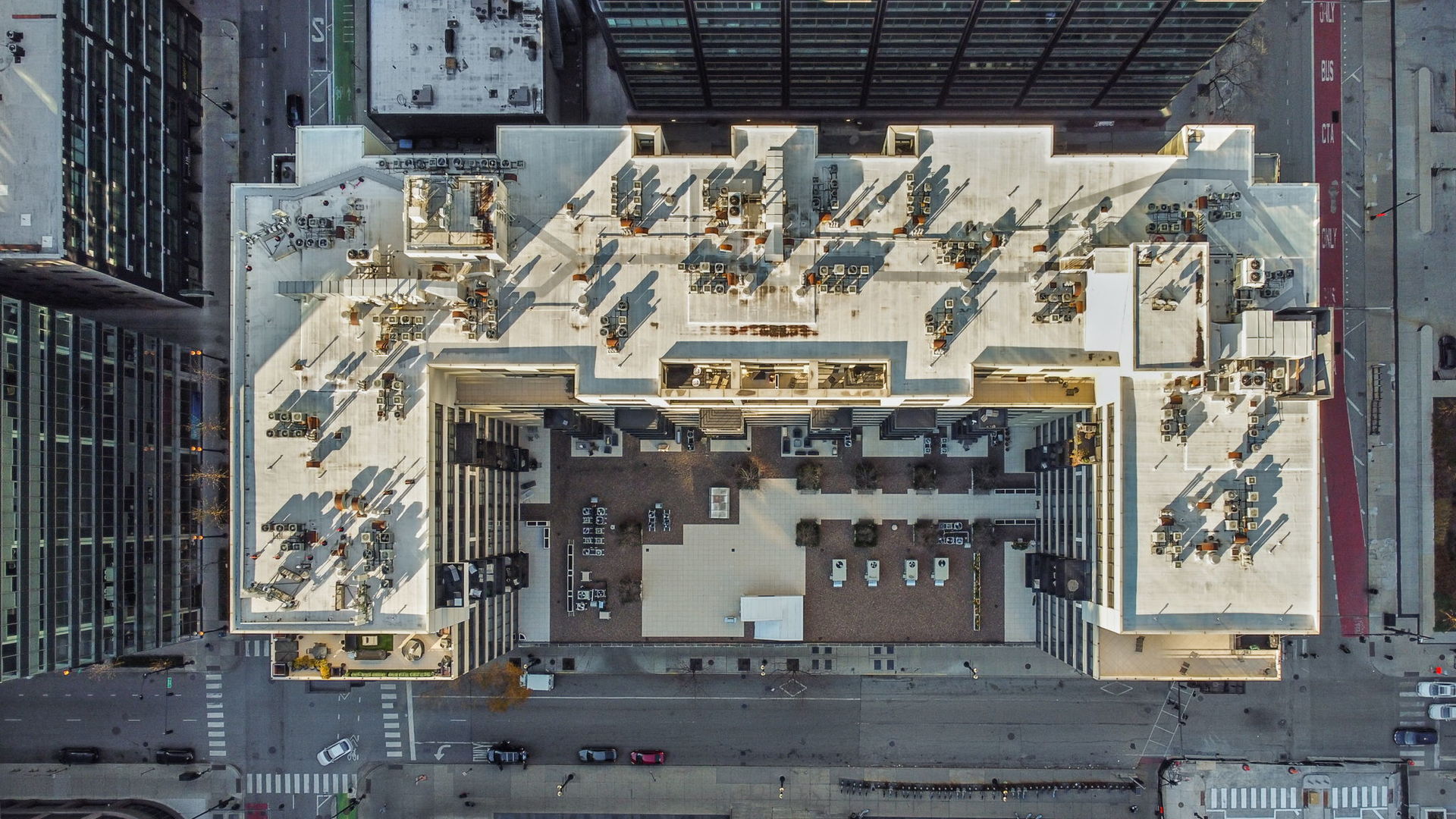 130 South Canal Street, Unit 212 Chicago, IL 60606 - Photo 34 of 34