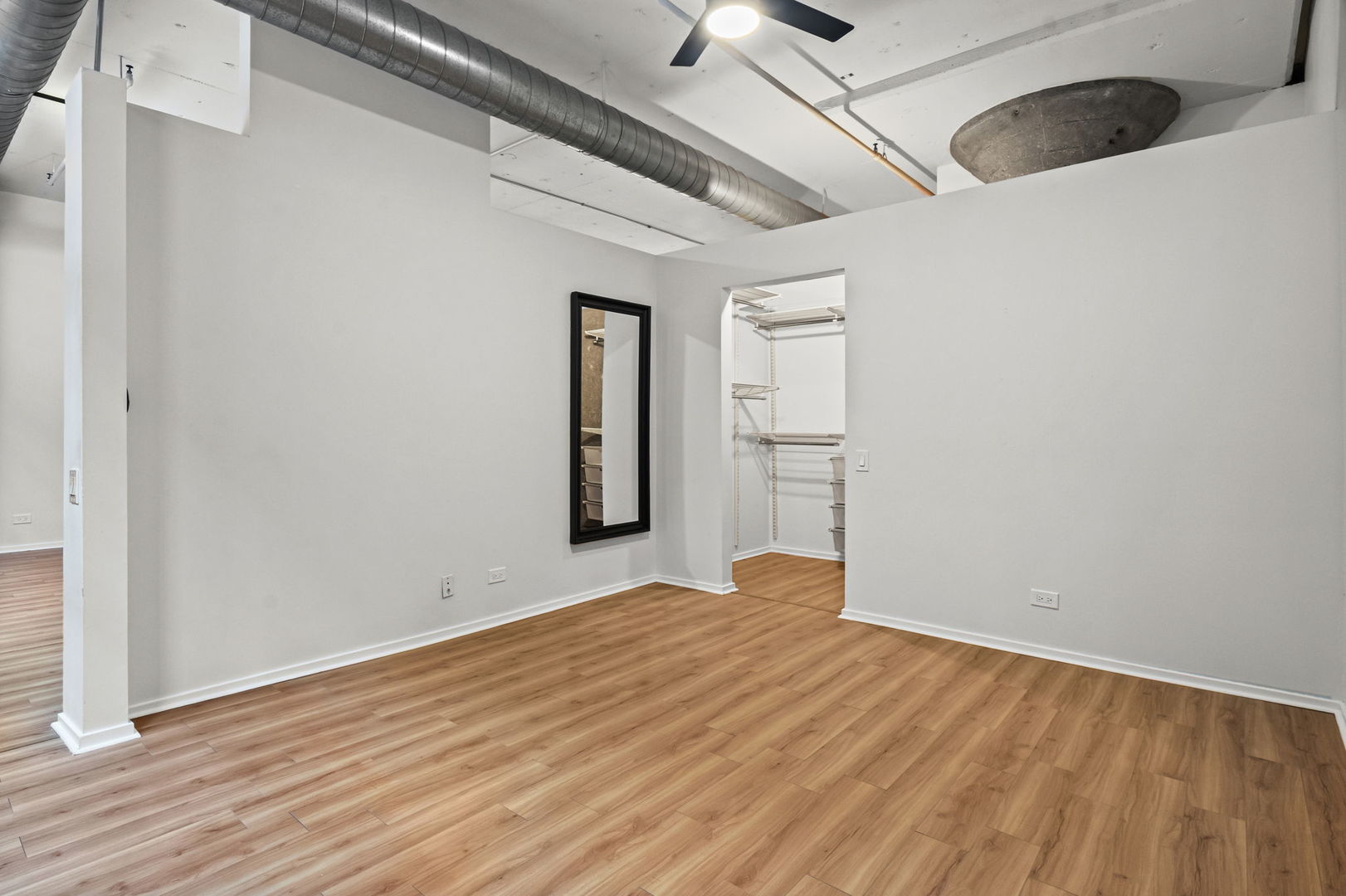 130 South Canal Street, Unit 212 Chicago, IL 60606 - Photo 8 of 34