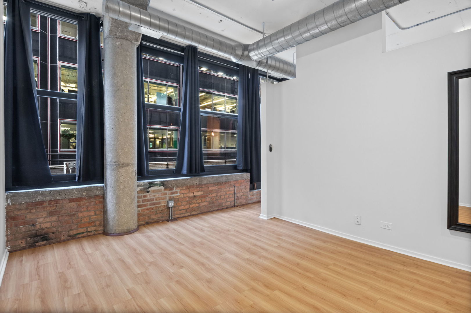 130 South Canal Street, Unit 212 Chicago, IL 60606 - Photo 9 of 34