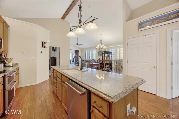 $484,999 | 602 Weiskopf Way, Camdenton, MO 65020