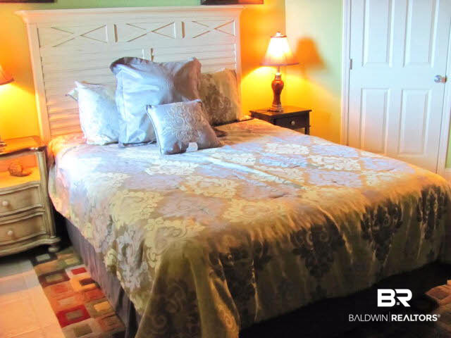 455 Perdido Beach Boulevard, Unit PH3 Orange Beach, AL 36561 - Photo 9 of 15 Guest Room