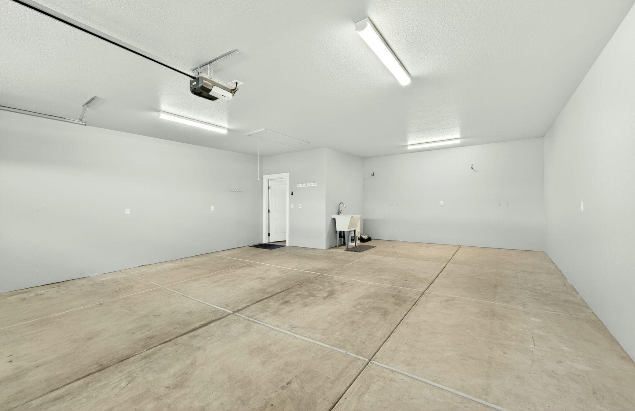 1501 River Run Street Central Point, OR 97502 - Photo 50 of 52 APX_1122