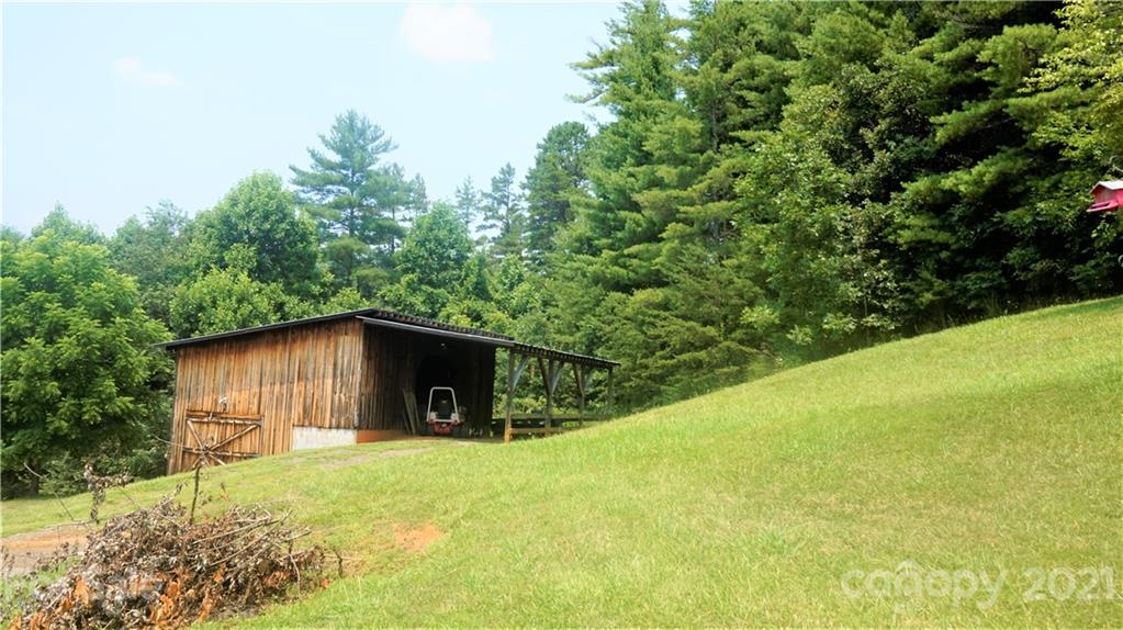 817 Long Ridge Road Mars Hill, NC 28754 - Photo 6 of 32 Gallery Image 6