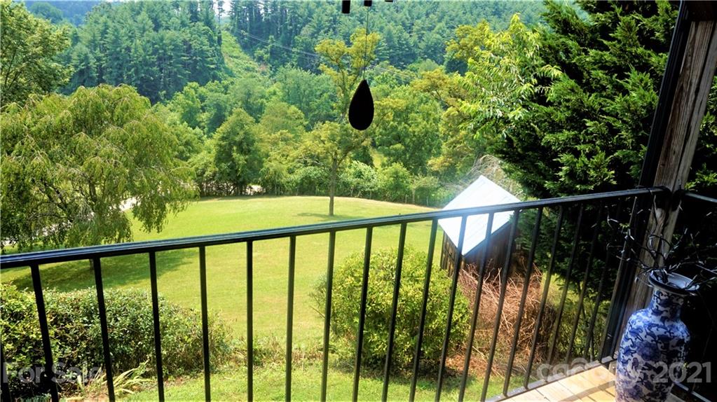 817 Long Ridge Road Mars Hill, NC 28754 - Photo 8 of 32 Gallery Image 8