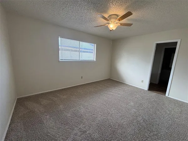 $1,400 | 1008 Poplar Street, Unit 1010, Benbrook, TX 76126