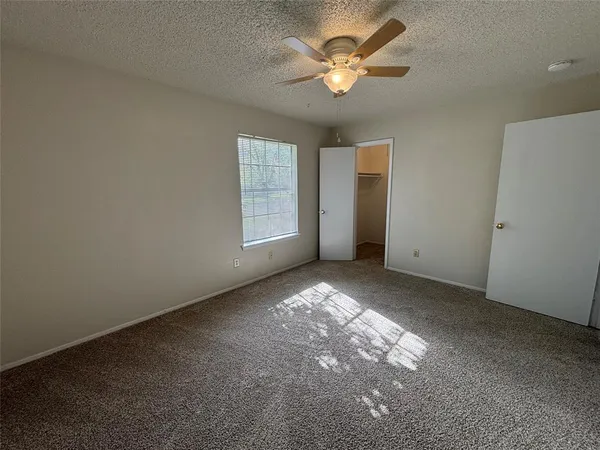 $1,400 | 1008 Poplar Street, Unit 1010, Benbrook, TX 76126