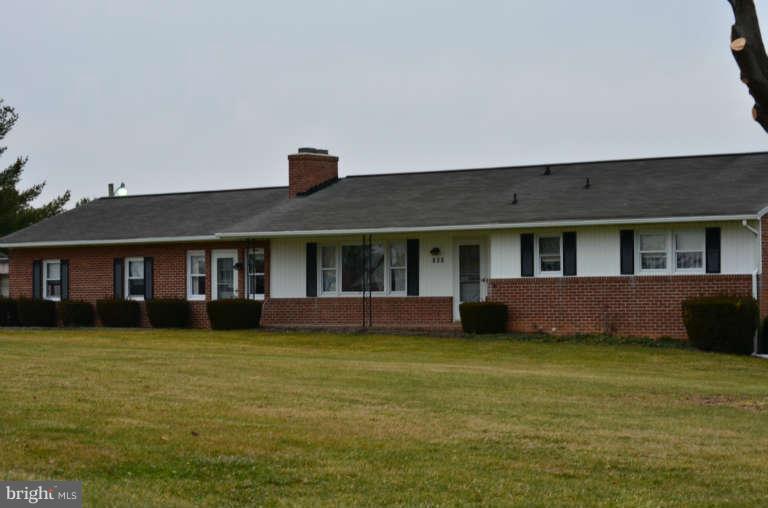 528 Hook Road Westminster, MD 21157 - Photo 2 of 17 Exterior (Front)