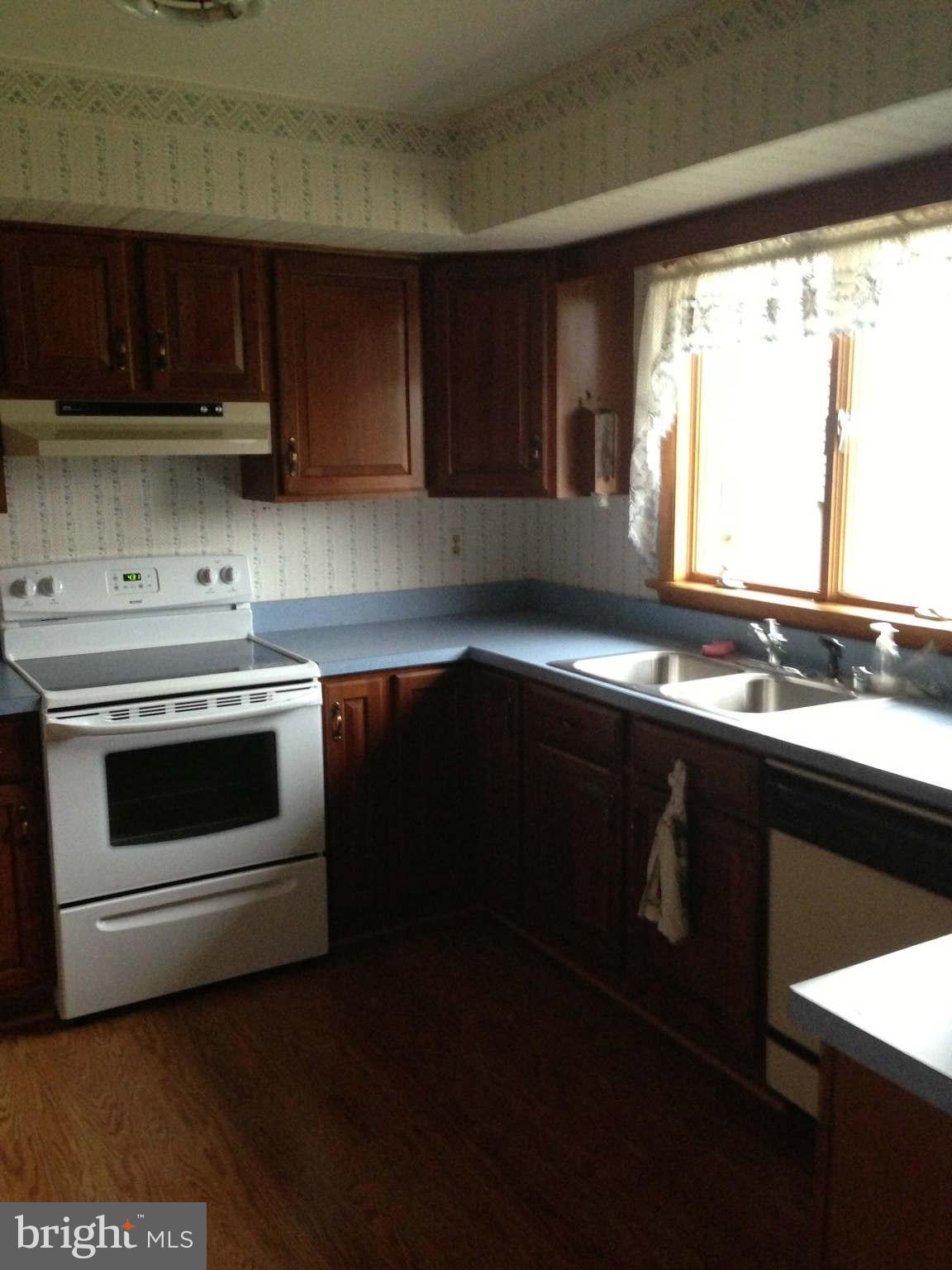 528 Hook Road Westminster, MD 21157 - Photo 5 of 17 Kitchen