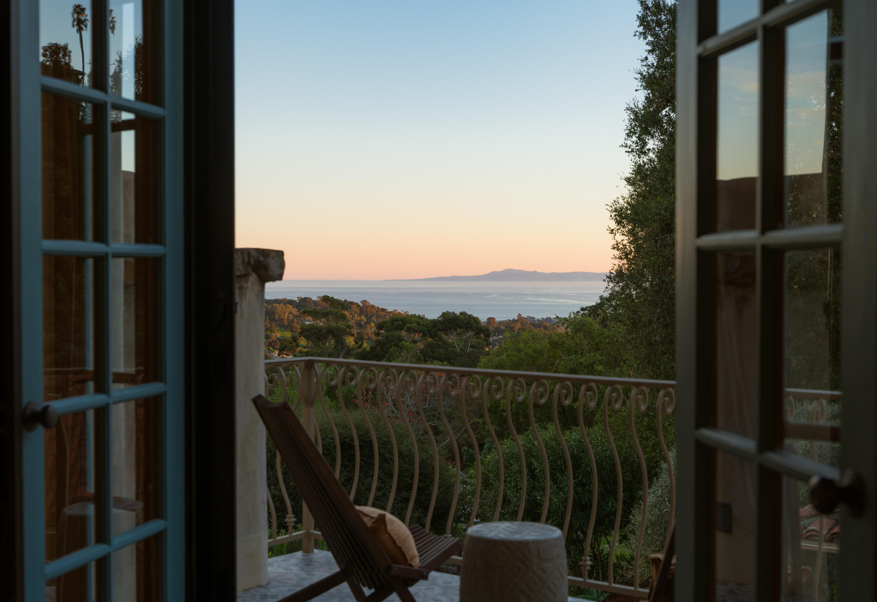 1439 Tunnel Road Santa Barbara, CA 93105 - Photo 15 of 48 Sunset View from Primary