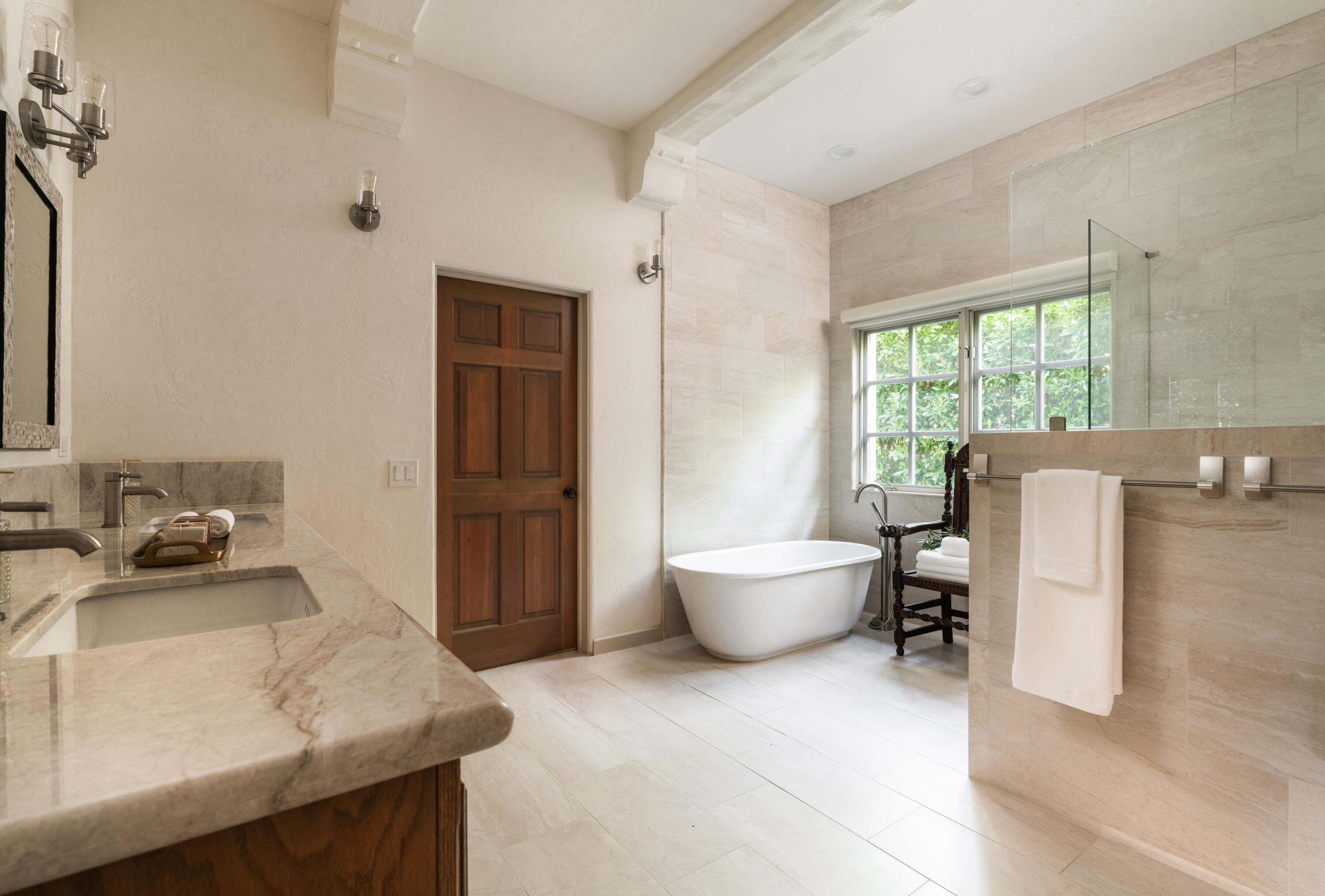 1439 Tunnel Road Santa Barbara, CA 93105 - Photo 19 of 48 Primary Bathroom