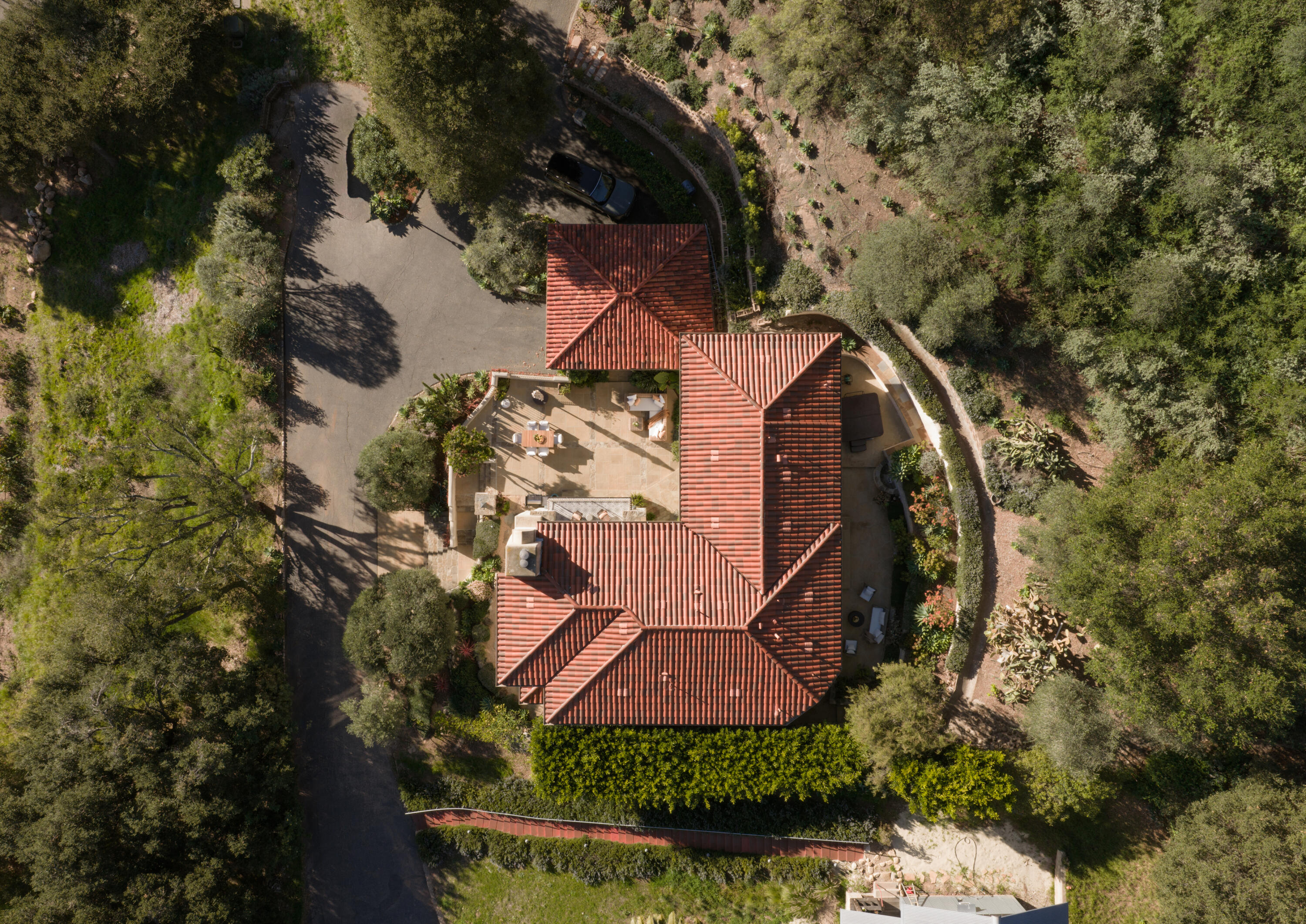 1439 Tunnel Road Santa Barbara, CA 93105 - Photo 38 of 48 Satellite