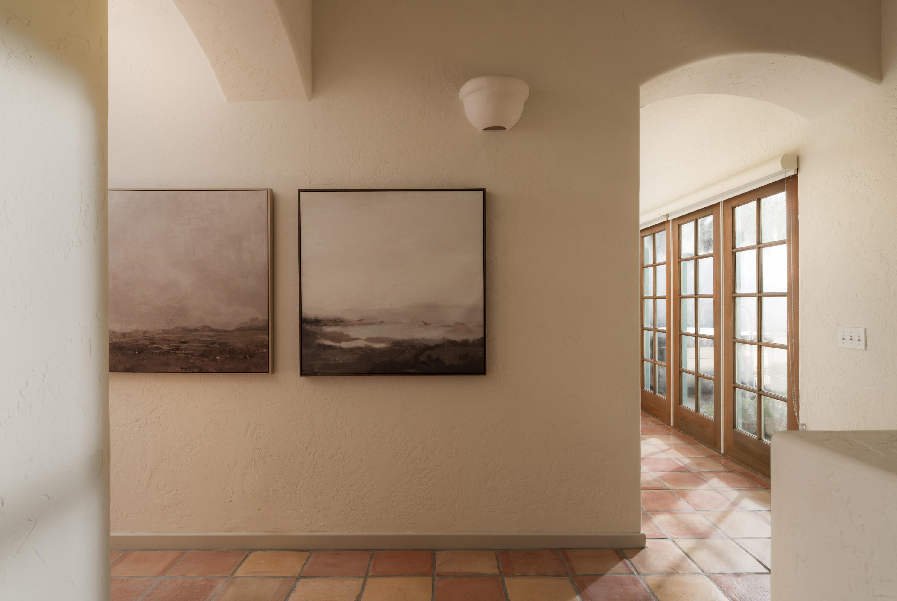 1439 Tunnel Road Santa Barbara, CA 93105 - Photo 45 of 48 Hallway