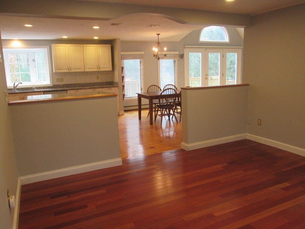 37 Harvest Drive Kingston, MA 02364 - Photo 10 of 42 Gallery Image 10