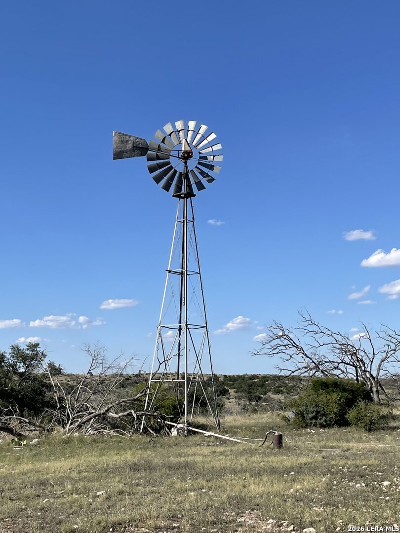 2 Texana Oaks Ranch Hway Rocksprings, TX 78880 - Photo 5 of 14
