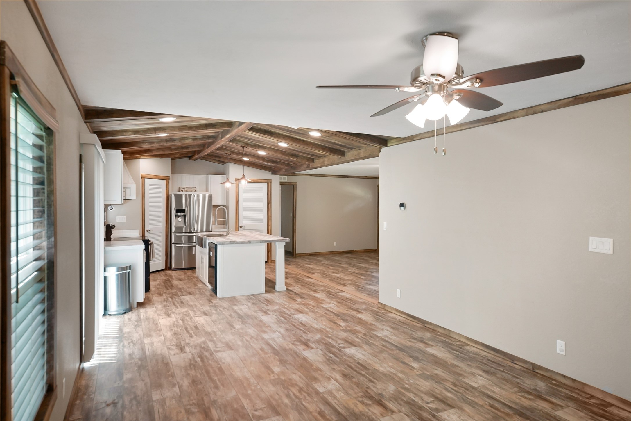 577 Winding River Road South Oakhurst, TX 77359 - Photo 14 of 44