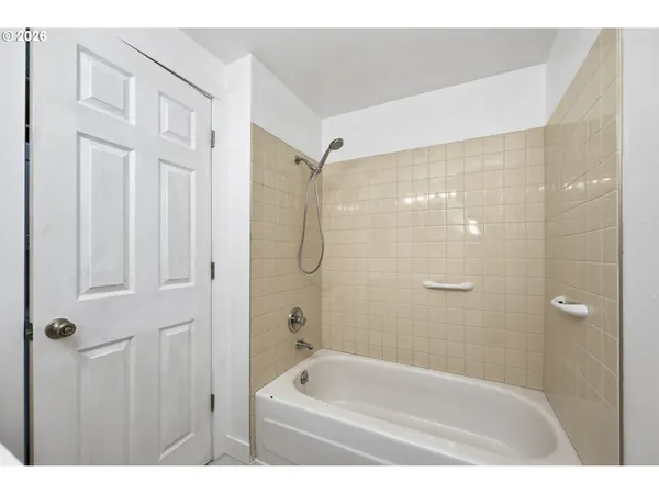 $189,500 | 4023 Donald Street, Unit K, Eugene, OR 97405