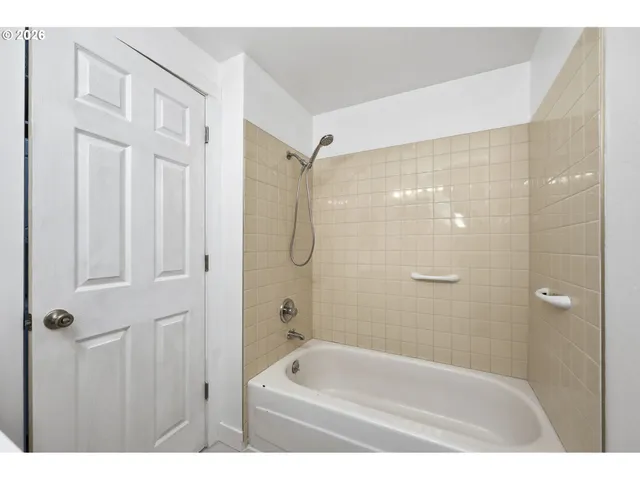 $210,000 | 4023 Donald Street, Unit K, Eugene, OR 97405