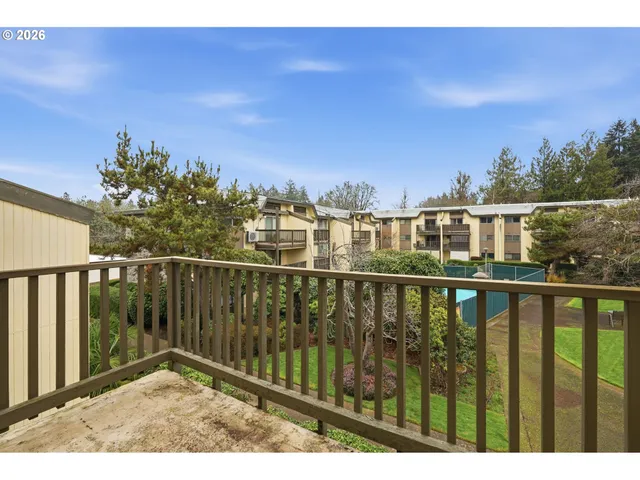 $210,000 | 4023 Donald Street, Unit K, Eugene, OR 97405