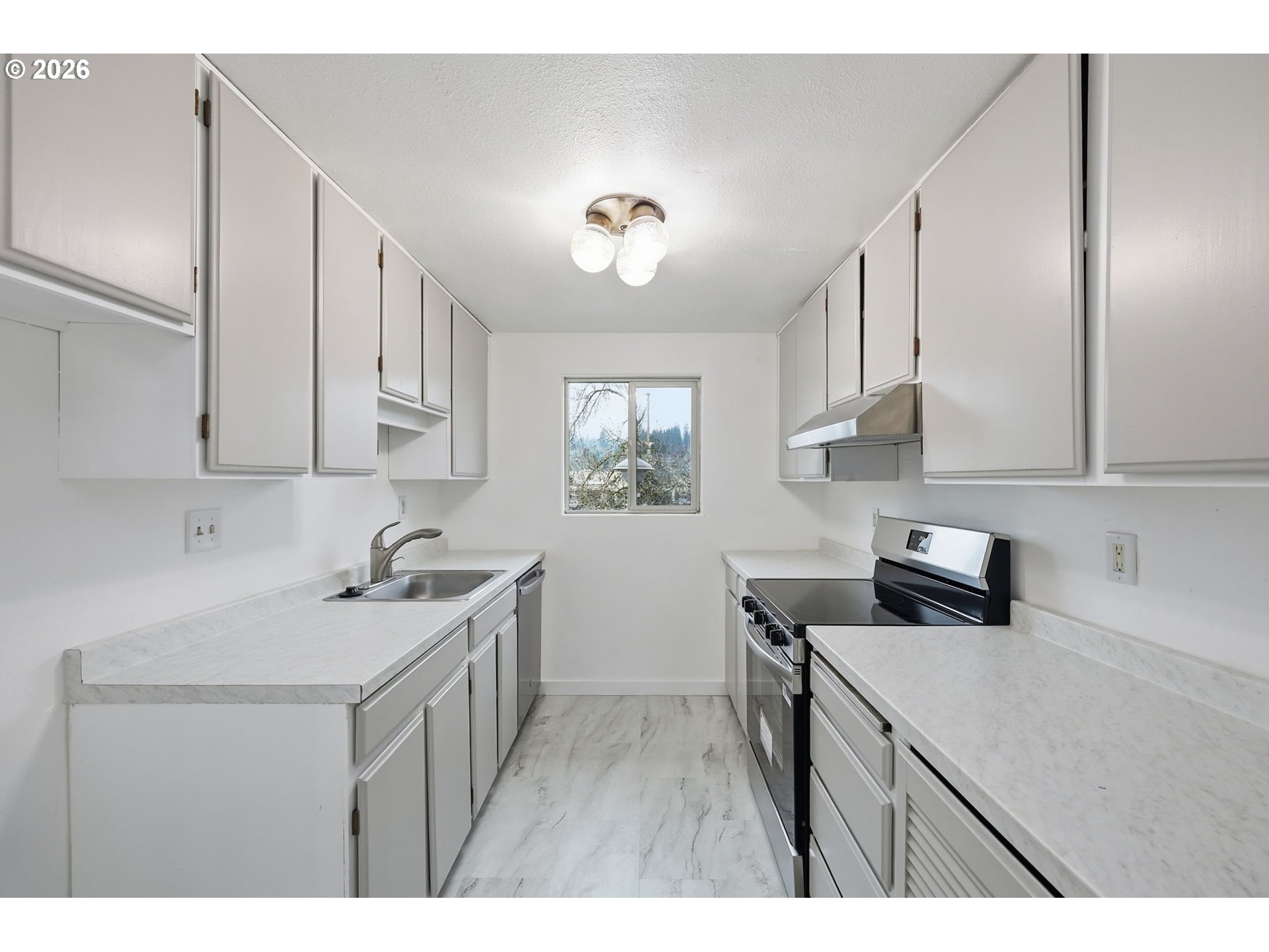 4023 Donald Street, Unit K Eugene, OR 97405 - Photo 2 of 34