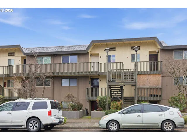 $210,000 | 4023 Donald Street, Unit K, Eugene, OR 97405
