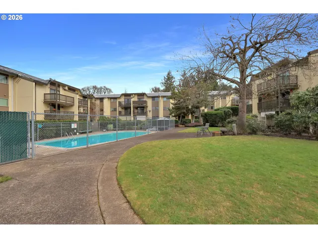 $210,000 | 4023 Donald Street, Unit K, Eugene, OR 97405