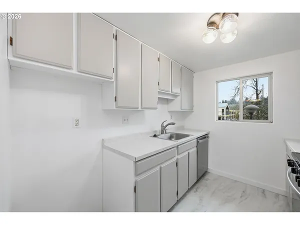 $189,500 | 4023 Donald Street, Unit K, Eugene, OR 97405