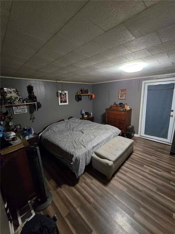 105 Memphis Lane Hartwell, GA 30643 - Photo 16 of 20 a bedroom with double bed and a dresser