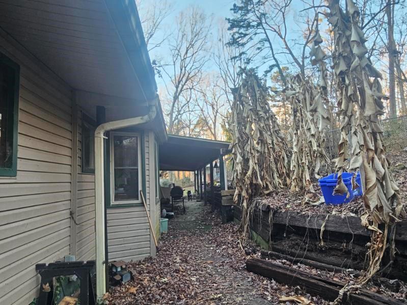 105 Memphis Lane Hartwell, GA 30643 - Photo 2 of 20 a view of a house with a yard