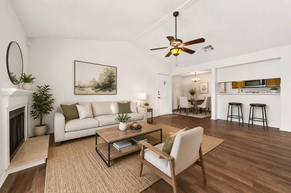 $179,000 | 1202 Thorpe Lane, Unit 612, San Marcos, TX 78666