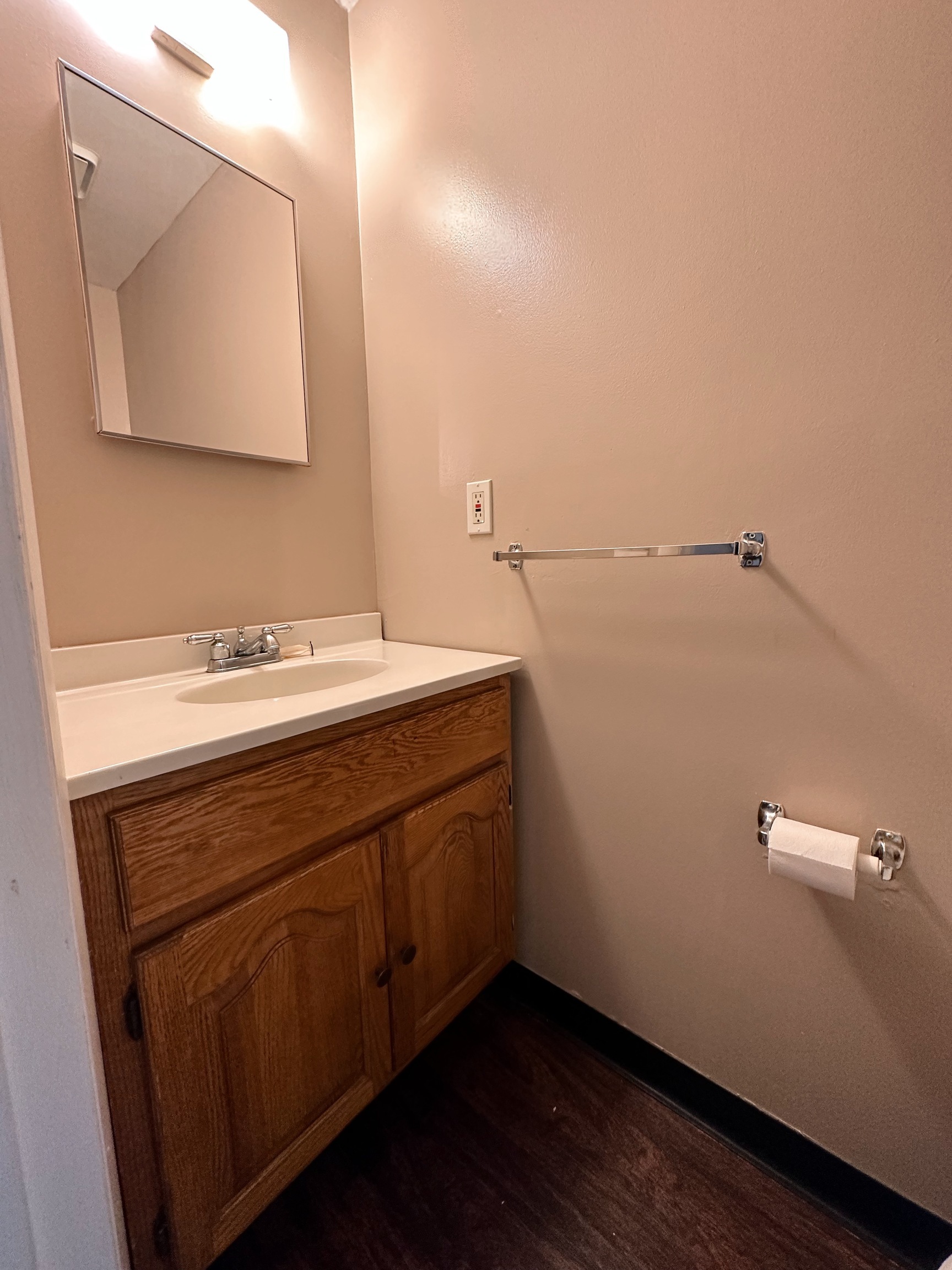 1081 New Haven Road, Unit 4B Naugatuck, CT 06770 - Photo 9 of 18 a bathroom with a sink and a mirror
