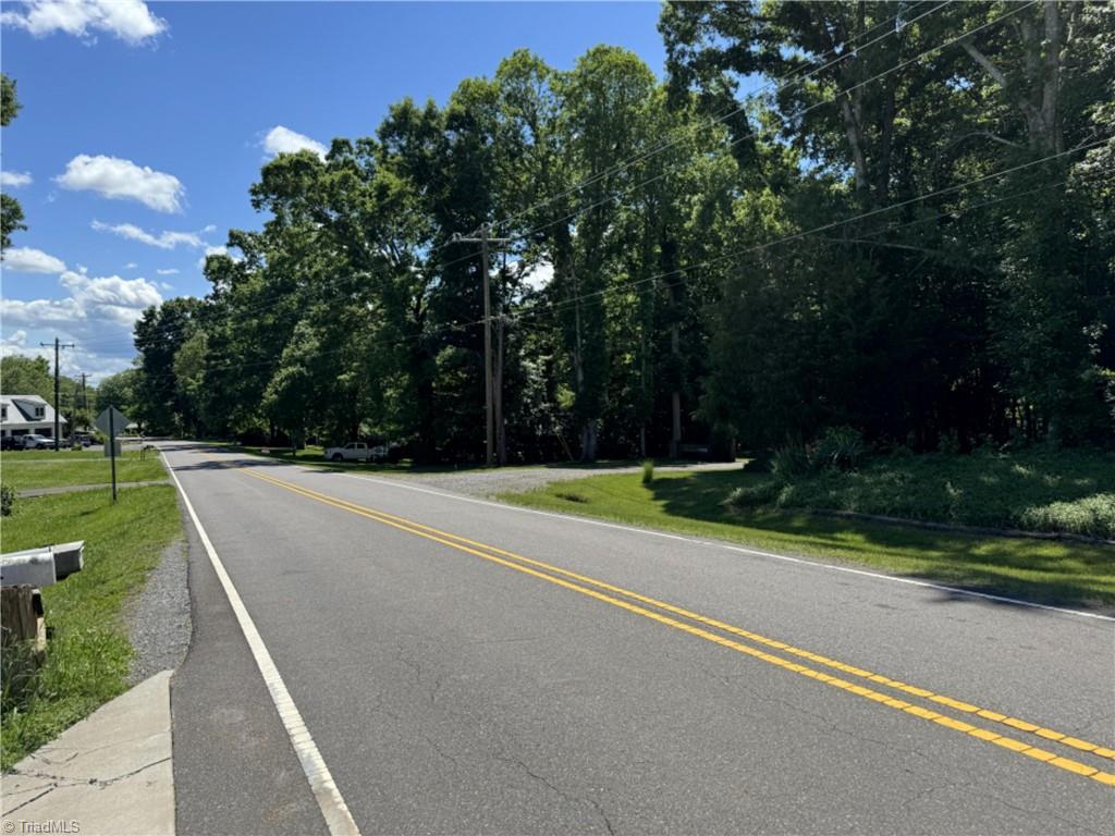 5120 Dock Davis Road Clemmons, NC 27012 - Photo 2 of 13